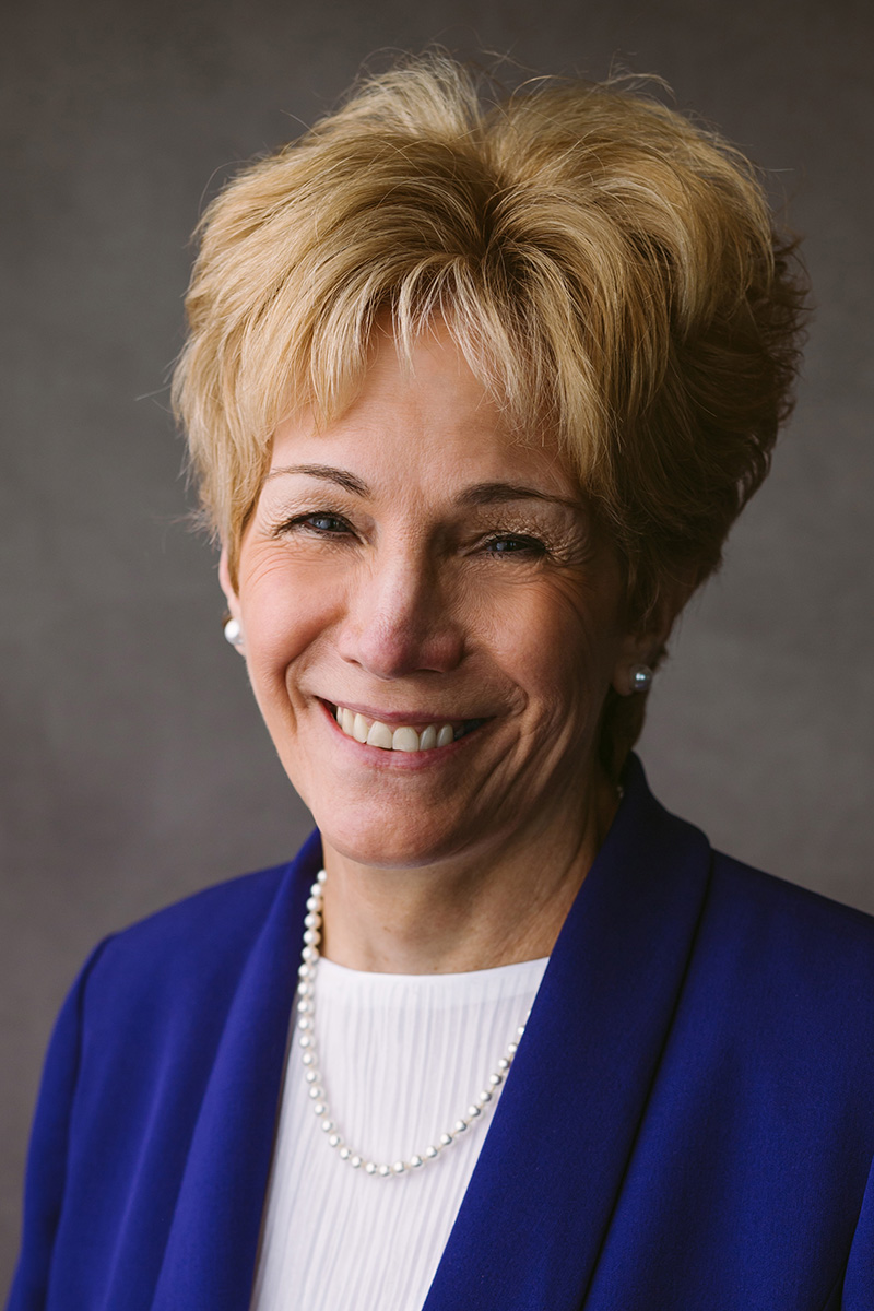 Mayor Jean Barclay Headshot